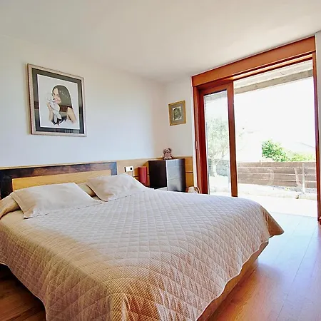 De Diseno En Playa Pragueira - *