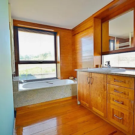 Villa De Diseno En Playa Pragueira - *