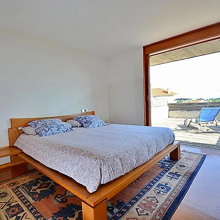 Villa De Diseno En Playa Pragueira -