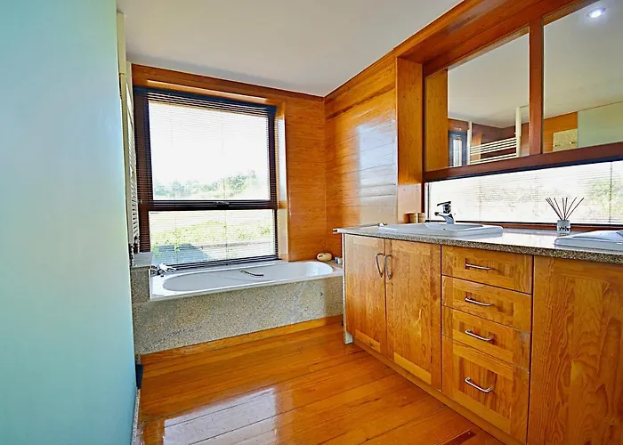 Villa De Diseno En Playa Pragueira - *