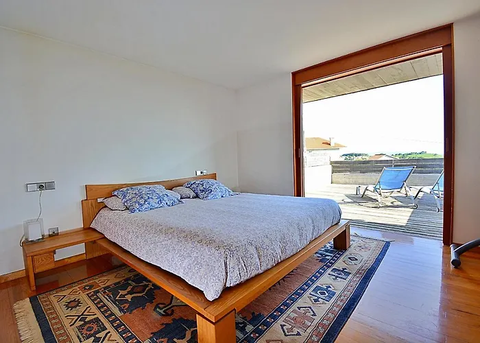 Villa De Diseno En Playa Pragueira -